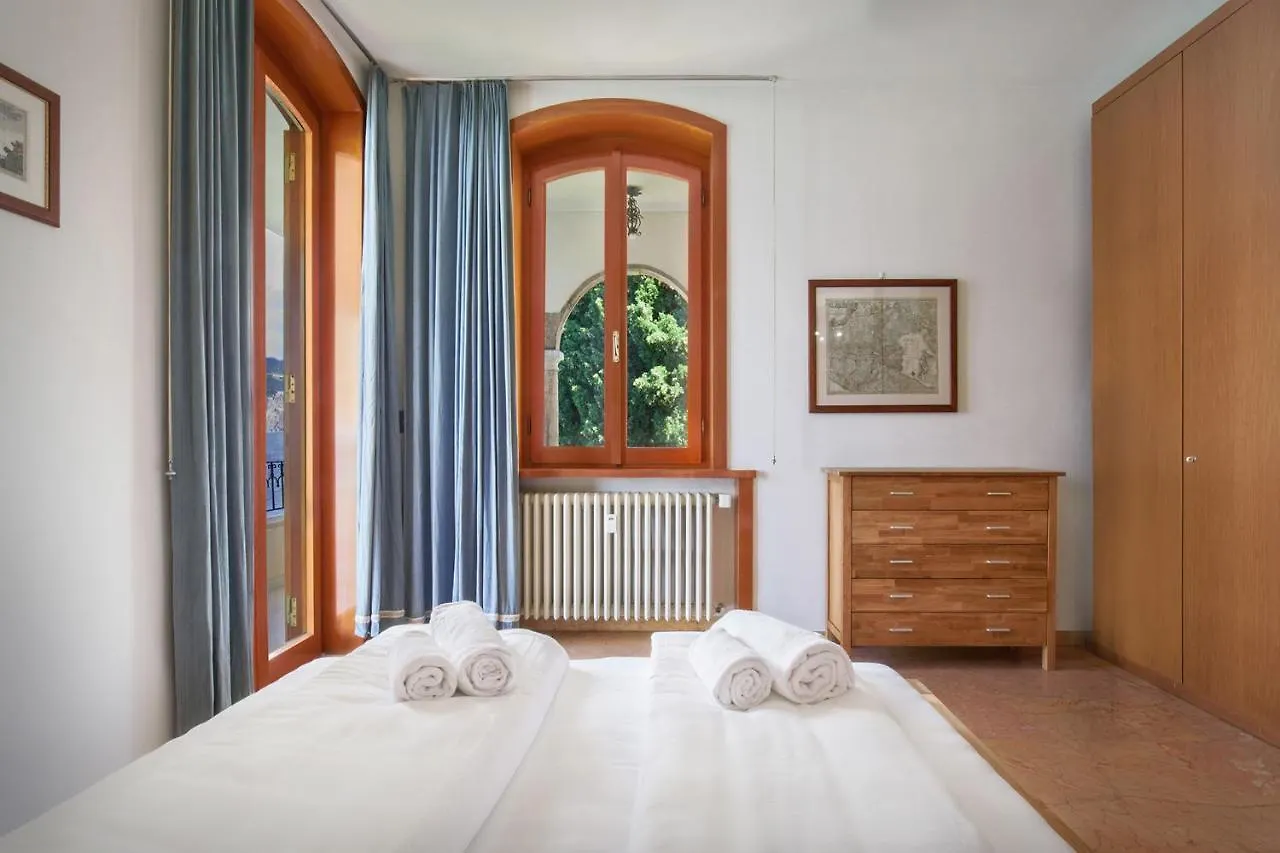 Apartment Villa Francesca-Grande Appartamento In Riva Al Lago Brenzone sul Garda